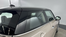 MINI Hatchback 1.5 Cooper Classic 3dr Auto [Comfort/Nav Pack] Petrol Hatchback